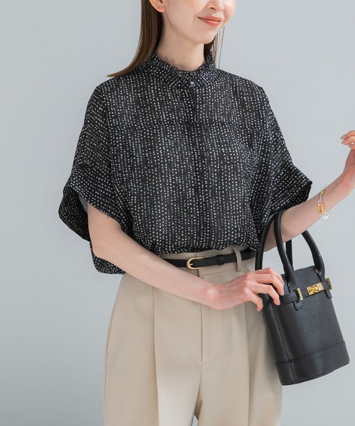 URBAN RESEARCH ROSSO WOMEN（アーバンリサーチ　ロッソ）の「ウォッシャブルドットフリルネックブラウス（シャツ/ブラウス・レディース・カーキ/ブラック/オフホワイト・FREE）」の16枚目の写真