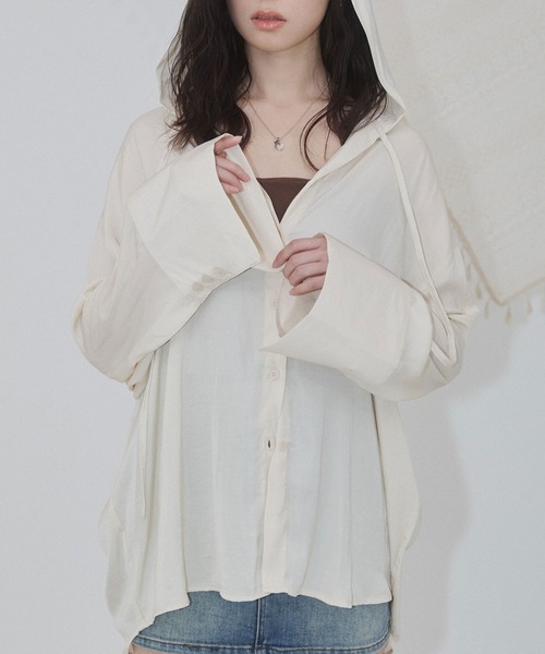 ENVYM（アンビー）の「ビックカフス フーディ シアー シャツ（シャツ/ブラウス・レディース・ベージュ/ホワイト/ブルー・FREE）」の20枚目の写真