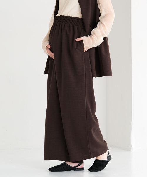 LEPSIM（レプシィム）の「《リネンライクドライシリーズ》【産前・産後対応】マタニティ／ギャザーワイドパンツ　639044（マタニティウェア/グッズ・レディース・ブラウン/ベージュ・FREE）」の2枚目の写真