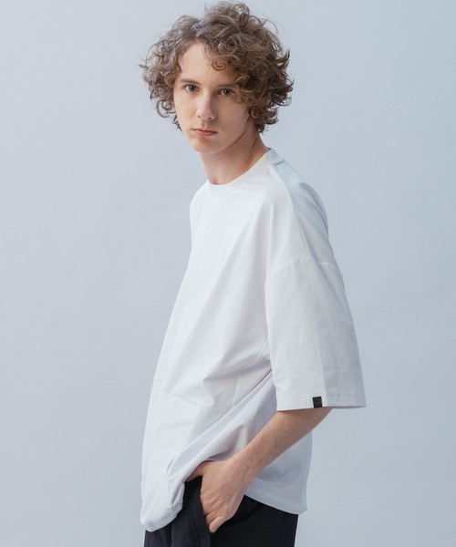 +phenix(プラスフェニックス)の「+phenix(プラスフェニックス) DRAWSTRING SHORT SLEEVE TEE / ドローストリング ショートスリーブ Tシャツ(Tシャツ/カットソー・メンズ・ブラック/ホワイト・XL/L/M)」の5枚目の写真