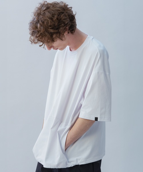 +phenix(プラスフェニックス)の「+phenix(プラスフェニックス) DRAWSTRING SHORT SLEEVE TEE / ドローストリング ショートスリーブ Tシャツ(Tシャツ/カットソー・メンズ・ブラック/ホワイト・XL/L/M)」の6枚目の写真