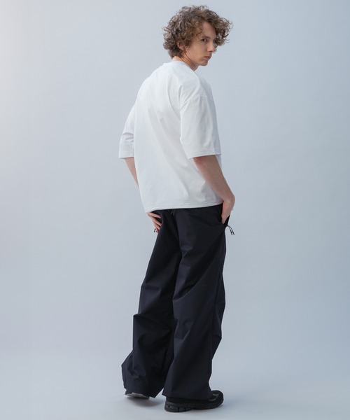 +phenix(プラスフェニックス)の「+phenix(プラスフェニックス) DRAWSTRING SHORT SLEEVE TEE / ドローストリング ショートスリーブ Tシャツ(Tシャツ/カットソー・メンズ・ブラック/ホワイト・XL/L/M)」の10枚目の写真