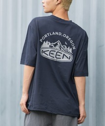 KEEN（キーン）の「【ムラサキスポーツ限定】KEEN/キーン 半袖 Tシャツ ロゴ バックプリント 裾ドローコード（Tシャツ/カットソー）」