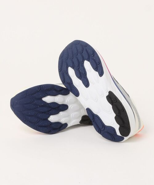 NEW BALANCE（ニューバランス）の「《New Balance》W520（スニーカー・レディース・ベージュ系その他2/ベージュ系その他・25.0cm/24.5cm/24.0cm/23.5cm/23.0cm/22.5cm）」の4枚目の写真