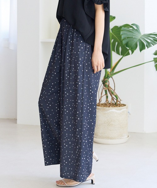 LAVEANGE（ラビアンジェ）の「星柄ワイドパンツ（その他パンツ・レディース・ブラック/ライトベージュ・M/LL/3L/4L/5L）」の5枚目の写真
