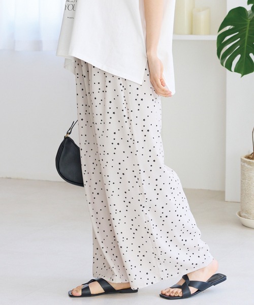 LAVEANGE（ラビアンジェ）の「星柄ワイドパンツ（その他パンツ・レディース・ブラック/ライトベージュ・M/LL/3L/4L/5L）」の16枚目の写真