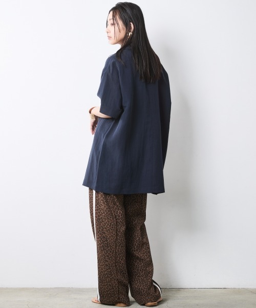 CHIC STYLE（シックスタイル）の「テーラードチュニックブラウス＜大きいサイズ有＞シックスタイル（シャツ/ブラウス・レディース・ネイビー/オフホワイト・3L/LL/L/M/5L/4L）」の8枚目の写真