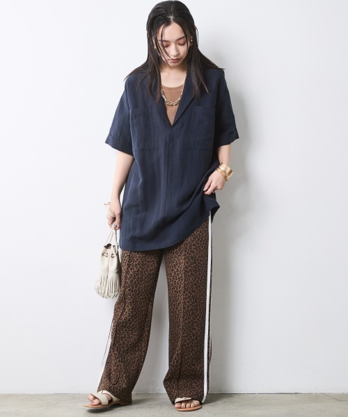 CHIC STYLE（シックスタイル）の「テーラードチュニックブラウス＜大きいサイズ有＞シックスタイル（シャツ/ブラウス・レディース・ネイビー/オフホワイト・3L/LL/L/M/5L/4L）」の10枚目の写真
