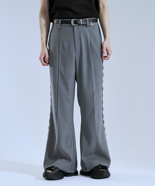 Ellno Loset（エルノロゼット）の「サイドレースラインフレアパンツ（スラックス・メンズ・グレー/ブラック・X-SMALL/SMALL/LARGE/MEDIUM）」の20枚目の写真