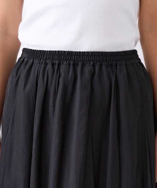 MICA&DEAL（マイカ＆ディール）の「タックギャザースカート（スカート・レディース・ブラック/イエロー/ブルー/オフホワイト・FREE）」の11枚目の写真