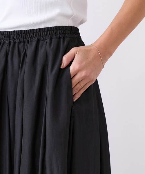 MICA&DEAL（マイカ＆ディール）の「タックギャザースカート（スカート・レディース・ブラック/イエロー/ブルー/オフホワイト・FREE）」の12枚目の写真