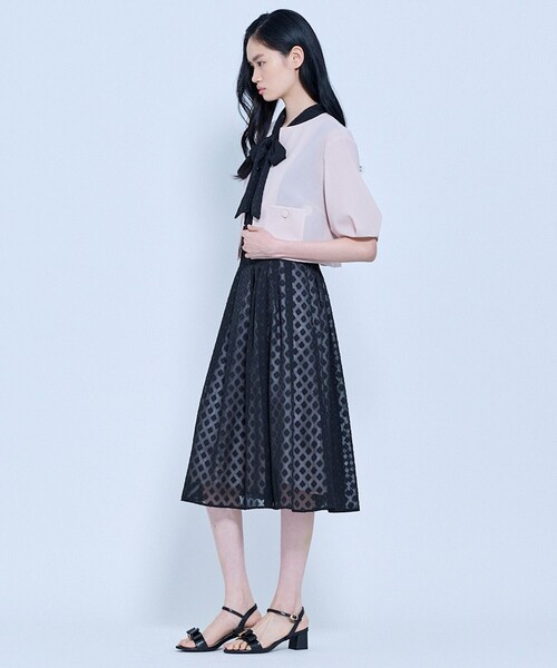 TOCCA(トッカ)の「LUMINOUS VEIL ジャケット(ノーカラージャケット・レディース・ピンク系/ホワイト系・0/4)」の10枚目の写真