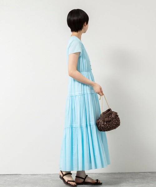NOLLEY’S Sophi（ノーリーズソフィ）の「ウォッシャブルコットンティアードマキシワンピース（ワンピース・レディース・サックスブルー/ネイビー・38）」の4枚目の写真