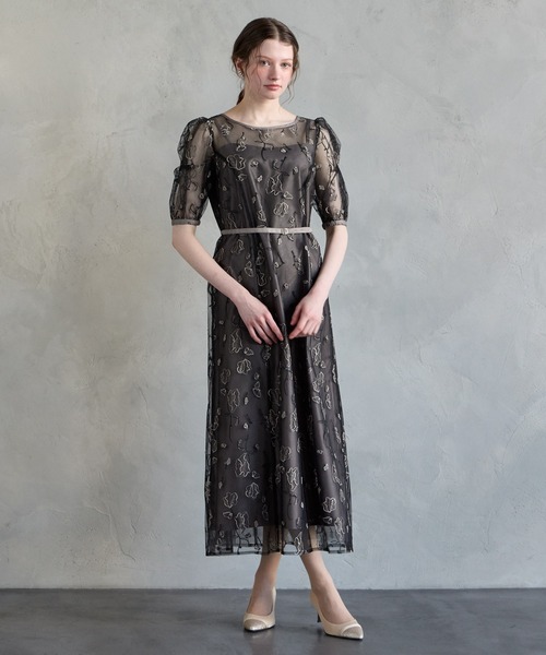 AIMER(エメ)の「配色フラワー刺繍チュールAラインパーティードレス 結婚式 お呼ばれ ドレス 20代 30代(ドレス・レディース・ブラック/ピンクベージュ/スモーキーグリーン系・MEDIUM)」の6枚目の写真