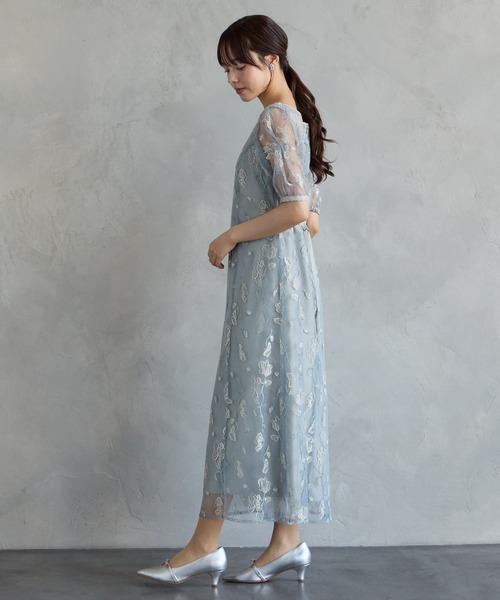 AIMER(エメ)の「配色フラワー刺繍チュールAラインパーティードレス 結婚式 お呼ばれ ドレス 20代 30代(ドレス・レディース・ブラック/ピンクベージュ/スモーキーグリーン系・MEDIUM)」の9枚目の写真