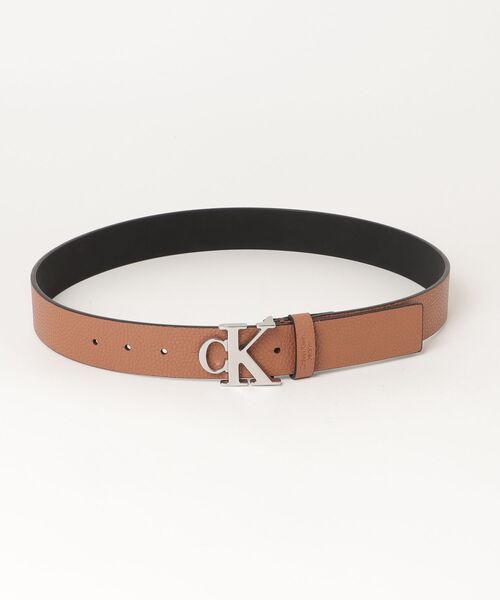 Calvin Klein(カルバン・クライン)の「CALVIN KLEIN カルバンクライン 35MM MONOGRAM PLAQUE-RECYCLED LEATHER-NUBUCK PU LINING CKバックル レザーベルト(ベルト・メンズ・ブラウン/ブラック・ONE SIZE)」の1枚目の写真