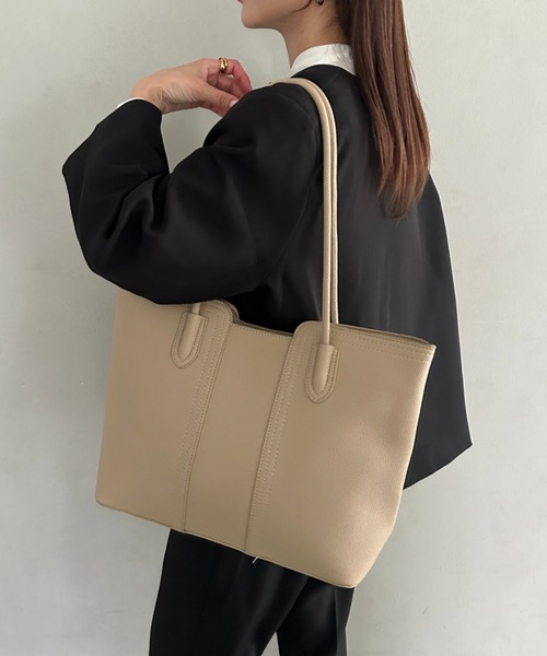 MYMOOD.(マイムード)の「【A4収納可】通勤にぴったり PUクラシックトートバッグ(トートバッグ・レディース・ベージュ/ブラック/アイボリー・FREE)」の2枚目の写真