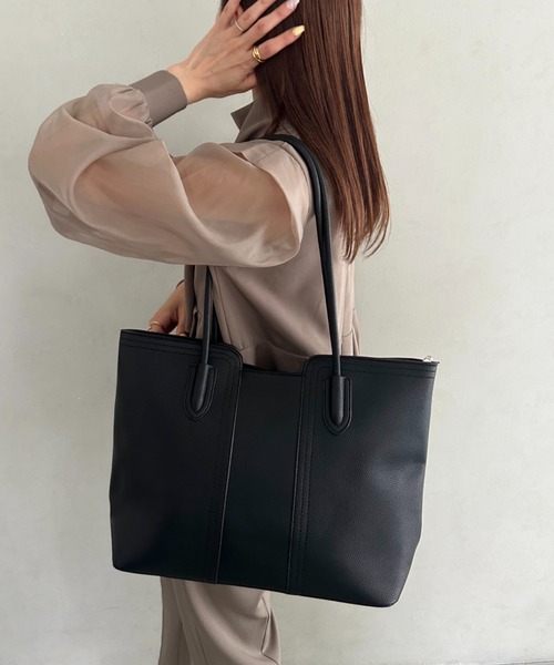 MYMOOD.(マイムード)の「【A4収納可】通勤にぴったり PUクラシックトートバッグ(トートバッグ・レディース・ベージュ/ブラック/アイボリー・FREE)」の14枚目の写真