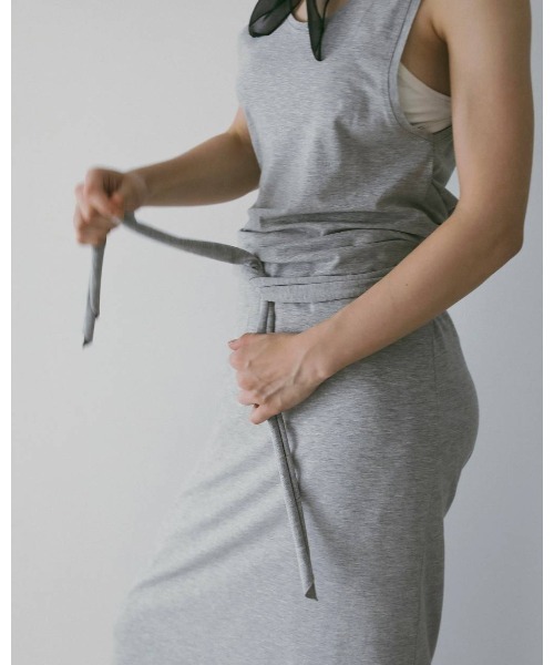 anuke(アンヌーク)の「Sleeveless Cut Onepiece 62610310(ワンピース・レディース・ブラック/グレー・38/36)」の10枚目の写真