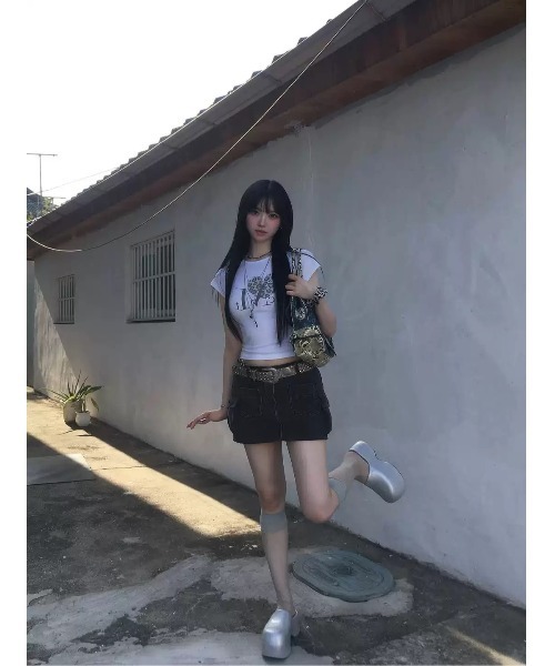 ViViDAY(ビビデー)の「レオパートハート柄&英字ロゴ ショートtシャツ(Tシャツ/カットソー・レディース・ホワイト・M)」の8枚目の写真