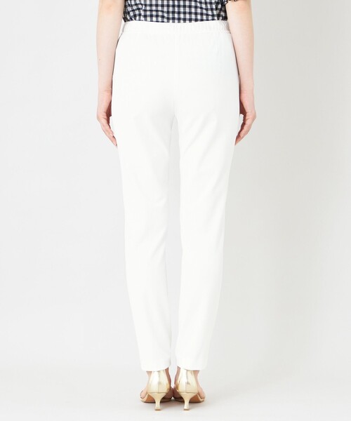 TO BE CHIC(トゥー ビー シック)の「トリコットストレッチスムース フィットパンツ(その他パンツ・レディース・オフホワイト/ブラック・40)」の7枚目の写真