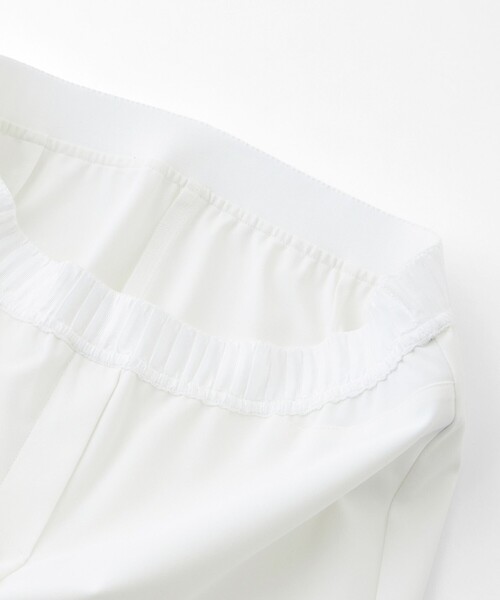 TO BE CHIC(トゥー ビー シック)の「トリコットストレッチスムース フィットパンツ(その他パンツ・レディース・オフホワイト/ブラック・40)」の8枚目の写真