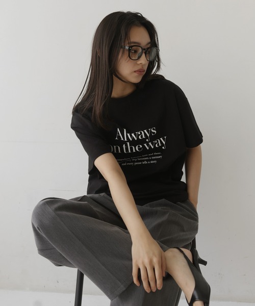 hellam(へラム)の「フロントロゴプリントTシャツ(Tシャツ/カットソー・レディース・ブラック/ホワイト/チャコール・FREE)」の10枚目の写真