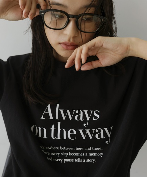 hellam(へラム)の「フロントロゴプリントTシャツ(Tシャツ/カットソー・レディース・ブラック/ホワイト/チャコール・FREE)」の7枚目の写真