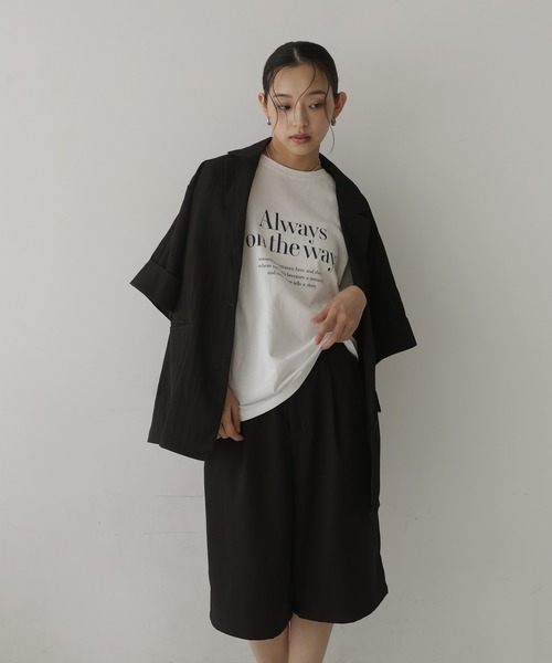 hellam(へラム)の「フロントロゴプリントTシャツ(Tシャツ/カットソー・レディース・ブラック/ホワイト/チャコール・FREE)」の18枚目の写真