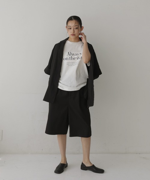hellam(へラム)の「フロントロゴプリントTシャツ(Tシャツ/カットソー・レディース・ブラック/ホワイト/チャコール・FREE)」の19枚目の写真