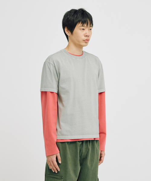 TAKEASY(テイクイージー)の「ピグメントレイヤードクロップTシャツ(グレー+インディピンク)(Tシャツ/カットソー・メンズ・その他・SMALL/MEDIUM/LARGE)」の3枚目の写真