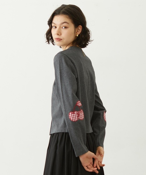 MILKFED.（ミルクフェド）の「CHERRY ELBOW CARDIGAN（カーディガン/ボレロ・レディース・チャコール/ブラウン/ライトパープル・ONE SIZE）」の17枚目の写真