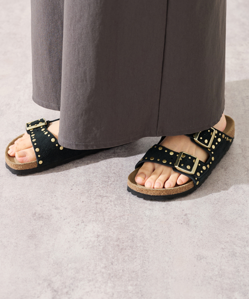 FRAMeWORK（フレームワーク）の「≪新色 / 追加≫BIRKENSTOCK/ビルケンシュトック ARiZONA rivet（サンダル・レディース・ベージュ/ブラック・39/38/37/36）」の4枚目の写真