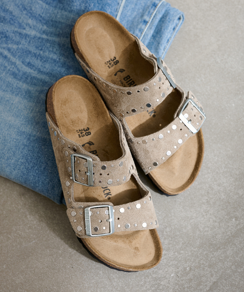 FRAMeWORK（フレームワーク）の「≪新色 / 追加≫BIRKENSTOCK/ビルケンシュトック ARiZONA rivet（サンダル・レディース・ベージュ/ブラック・39/38/37/36）」の5枚目の写真
