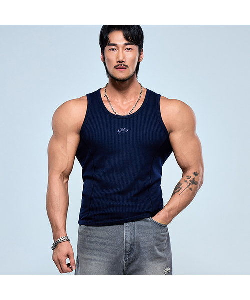 PHYSICAL GARMENTS（フィジカルガーメンツ）の「P2572 シンボルリブスリムノースリーブ [3COLOR]（Tシャツ/カットソー・メンズ・ホワイト/ブラック/ネイビー・MEDIUM/LARGE/X-LARGE/XX-LARGE）」の3枚目の写真