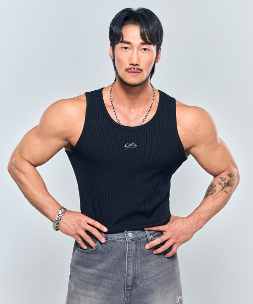 PHYSICAL GARMENTS（フィジカルガーメンツ）の「P2572 シンボルリブスリムノースリーブ [3COLOR]（Tシャツ/カットソー・メンズ・ホワイト/ブラック/ネイビー・MEDIUM/LARGE/X-LARGE/XX-LARGE）」の4枚目の写真