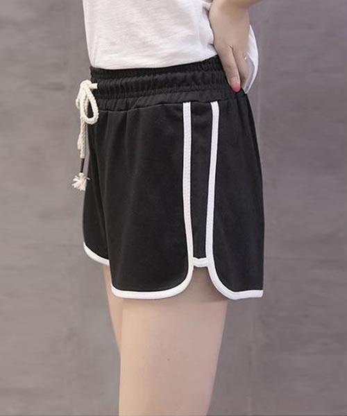 Pittok(ピットク)の「紐付きパイピングライン ショートパンツ(スウェットパンツ・レディース・ホワイト/ブラック/グレー/ピンク・MEDIUM/LARGE/X-LARGE)」の11枚目の写真