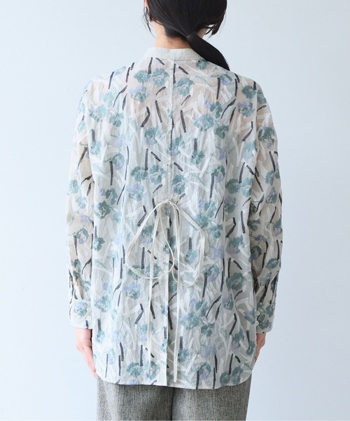 yuni（ユニ　）の「Cotton Nylon sheer blooming embroidery shirt（シャツ/ブラウス・レディース・ベージュ/チャコールグレー・FREE）」の18枚目の写真