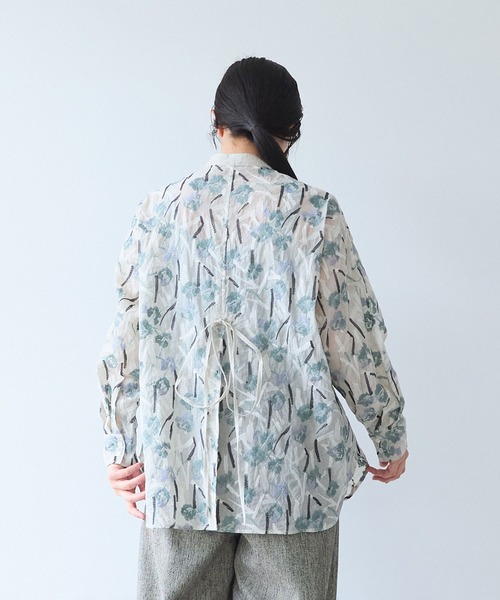 yuni（ユニ　）の「Cotton Nylon sheer blooming embroidery shirt（シャツ/ブラウス・レディース・ベージュ/チャコールグレー・FREE）」の15枚目の写真