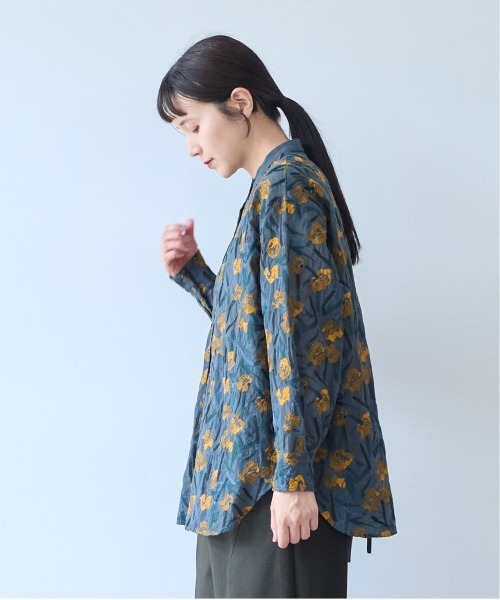 yuni（ユニ　）の「Cotton Nylon sheer blooming embroidery shirt（シャツ/ブラウス・レディース・ベージュ/チャコールグレー・FREE）」の7枚目の写真