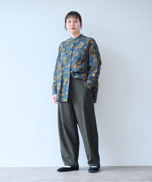 yuni（ユニ　）の「Cotton Nylon sheer blooming embroidery shirt（シャツ/ブラウス・レディース・ベージュ/チャコールグレー・FREE）」の3枚目の写真