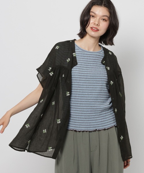 niko and...(ニコアンド)の「フラワー刺繍バンドブラウス(シャツ/ブラウス・レディース・オフホワイト/ライトグリーン/ブラック・LARGE/MEDIUM)」の2枚目の写真