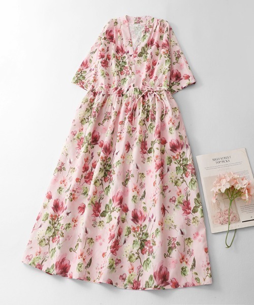 LUCPY(ラクピー)の「フラワープリントウエストリボンワンピース(ワンピース・レディース・ピンク・XX-LARGE/X-LARGE/LARGE/MEDIUM)」の2枚目の写真