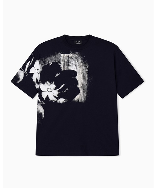 ARMANI EXCHANGE(アルマーニエクスチェンジ)の「【A|X アルマーニ エクスチェンジ】フラワープリント コンフォートフィット 半袖クルーネックTシャツ/COMFORT(Tシャツ/カットソー・メンズ・オフホワイト/ダークネイビー・X-LARGE/LARGE/MEDIUM/SMALL/X-SMALL/XX-LARGE)」の4枚目の写真