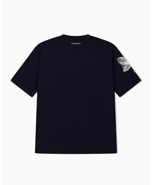 ARMANI EXCHANGE(アルマーニエクスチェンジ)の「【A|X アルマーニ エクスチェンジ】フラワープリント コンフォートフィット 半袖クルーネックTシャツ/COMFORT(Tシャツ/カットソー・メンズ・オフホワイト/ダークネイビー・X-LARGE/LARGE/MEDIUM/SMALL/X-SMALL/XX-LARGE)」の5枚目の写真