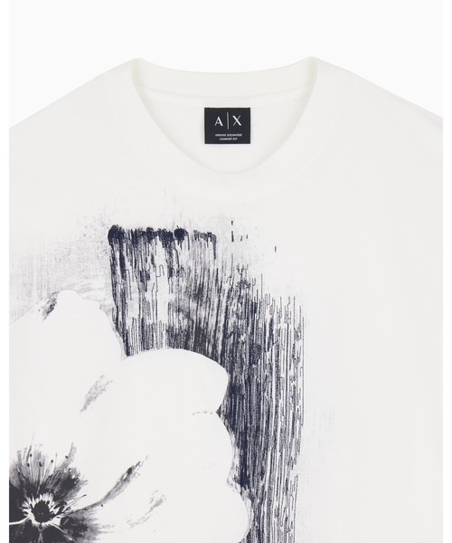 ARMANI EXCHANGE(アルマーニエクスチェンジ)の「【A|X アルマーニ エクスチェンジ】フラワープリント コンフォートフィット 半袖クルーネックTシャツ/COMFORT(Tシャツ/カットソー・メンズ・オフホワイト/ダークネイビー・X-LARGE/LARGE/MEDIUM/SMALL/X-SMALL/XX-LARGE)」の11枚目の写真