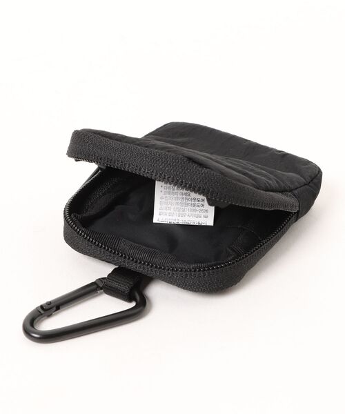 THE NORTH FACE(ザノースフェイス)の「【THE NORTH FACE】WL HOBO SHOULDER BAG L NN2PR16(ショルダーバッグ・レディース・グレイッシュベージュ/チャコールグレー/ブラック/アイボリー・FREE)」の7枚目の写真
