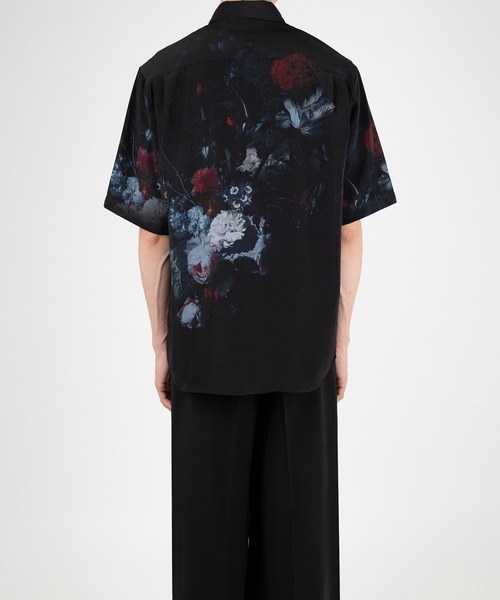 LAD MUSICIAN(ラッドミュージシャン)の「DECHINE FLOWER SHORT SLEEVE COMFORT SHIRT(Tシャツ/カットソー・メンズ・ブラック×ブルー/ワイン/ブラック×レッド・46/44/42)」の9枚目の写真