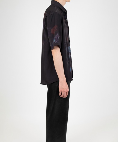LAD MUSICIAN(ラッドミュージシャン)の「DECHINE FLOWER SHORT SLEEVE COMFORT SHIRT(Tシャツ/カットソー・メンズ・ブラック×ブルー/ワイン/ブラック×レッド・46/44/42)」の14枚目の写真