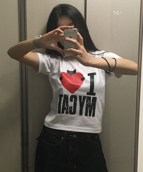 REBRENNER(リブレンナー)の「DTF ラブマイキャット クールコットン ウィメンズ クロップ 半袖Tシャツ ホワイト(Tシャツ/カットソー・レディース・ホワイト・SMALL/MEDIUM/LARGE)」の3枚目の写真